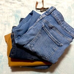 SET OF 3 OLD NAVY ROCKSTAR DENIM & KHAKIS. SIZE 10